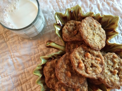 Mmm... salted caramel oatmeal cookies @ quirkyandwonderful.wordpress.com